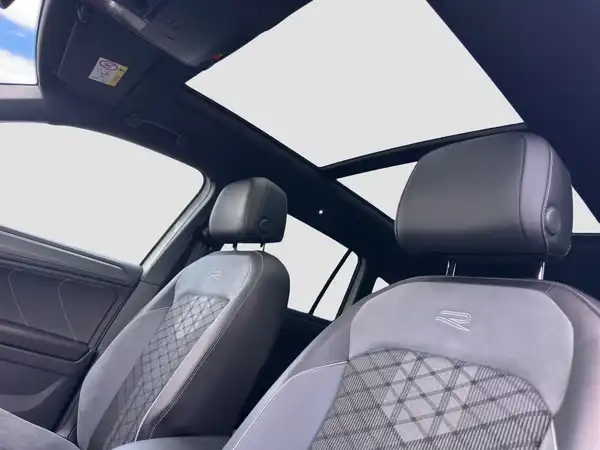 VW Tiguan R-Line 2.0 TDI 4M Business Connect HUD MATRIX Kamera (14/17)