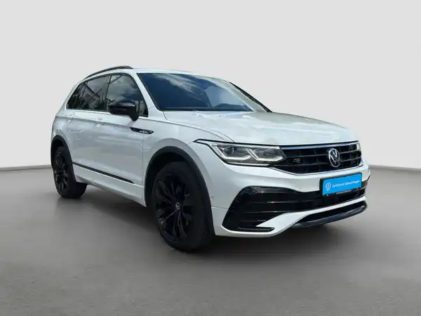 VW Tiguan R-Line 2.0 TDI 4M Business Connect HUD MATRIX Kamera (4/17)