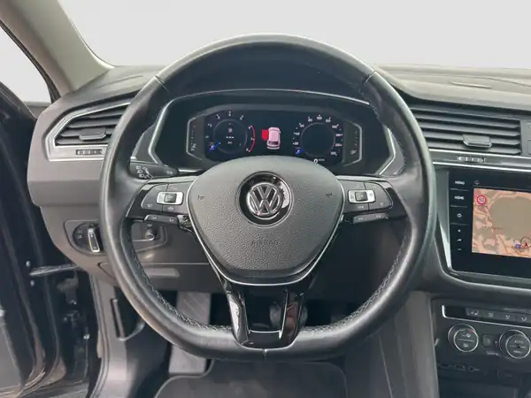 VW Tiguan Allspace R-Line 2.0 4M Business AHK Kamera StHzg HUD LED (11/16)
