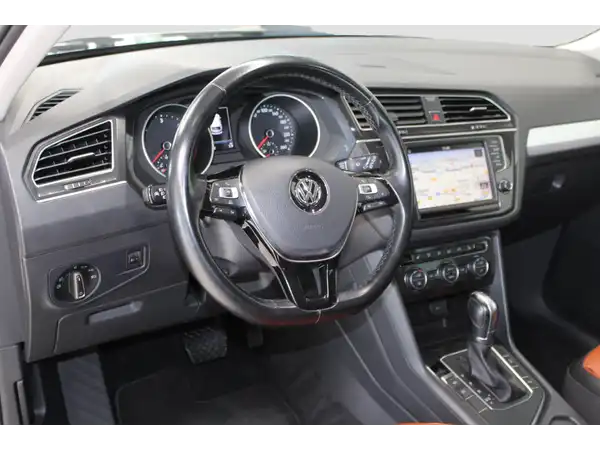 VW Tiguan Comfortline 2.0 TDI (11/13)