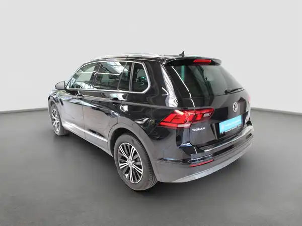 VW Tiguan Comfortline 2.0 TDI (7/13)