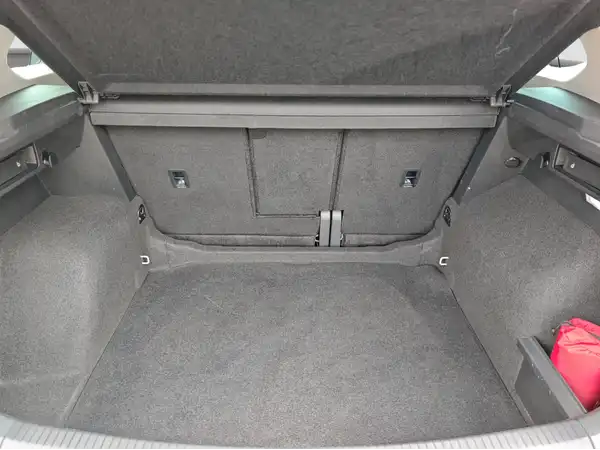 VW Tiguan Life 2.0 TDI Connect Navi Kamera LED (13/16)