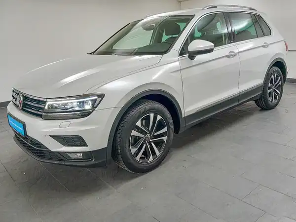 VW Tiguan Comfortline 2.0 TDI AHK App Spur HUD Assist (2/21)