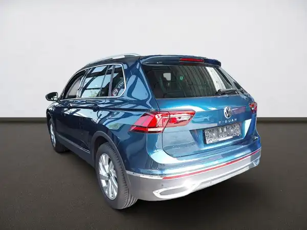 VW Tiguan Elegance 2.0 TDI ACC Navi Connect (4/9)
