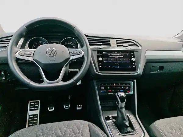 VW Tiguan Move 1.5 TSI Kamera Connect Navi ACC (10/16)