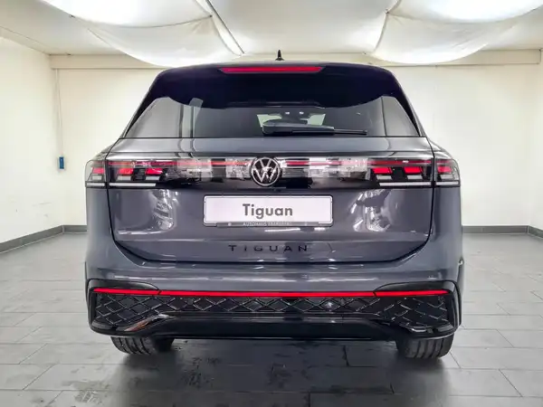 VW Tiguan R-Line 2.0 TDI 4M (6/18)