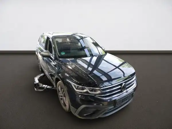 VW Tiguan Allspace Life 2.0 TDI Business HUD IQ.Light Navi (3/7)
