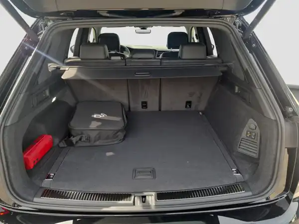 VW Touareg R 3.0 V6 eHybrid (13/16)
