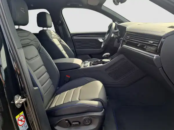 VW Touareg R 3.0 V6 eHybrid (14/16)