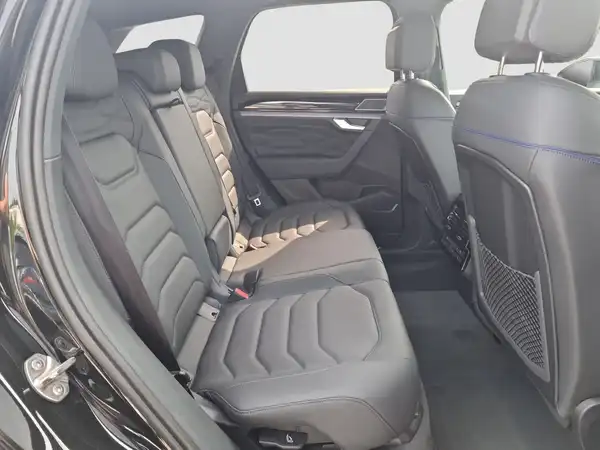 VW Touareg R 3.0 V6 eHybrid (15/16)
