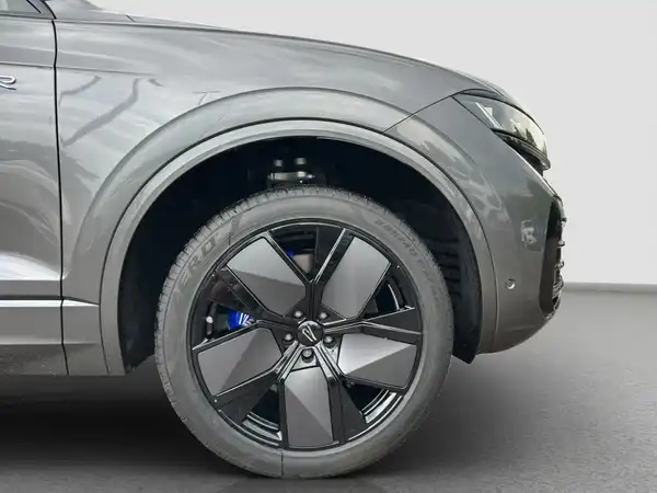 VW Touareg R 3.0 TSI (16/16)
