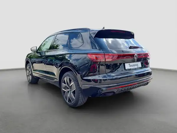 VW Touareg R 3.0 eTSI (7/16)