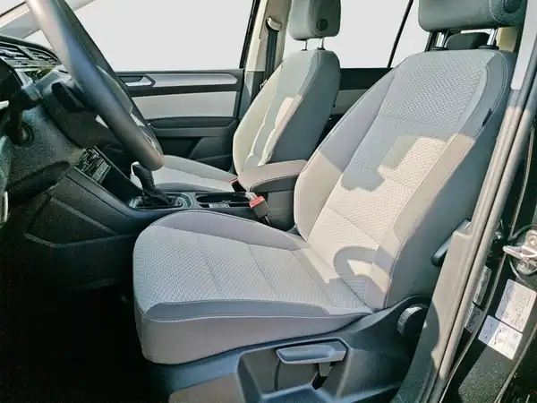 VW Touran Comfortline 1.5 TSI 7Sitz Navi Winter Kamera (8/16)