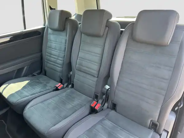 VW Touran Highline 2.0 TDI Assist+ App Navi Spiegel+ (9/16)
