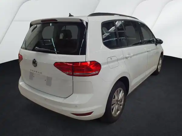 VW Touran Comfortline 1.5 TSI 7Sitz App Navi Allwetter (3/5)
