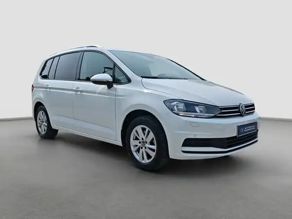 VW Touran Comfortline 1.5 TSI 7Sitz Kamera Navi Winter App (4/16)