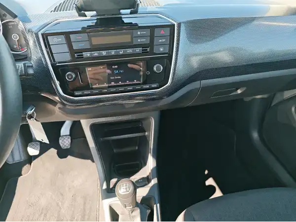 VW up! (12/16)