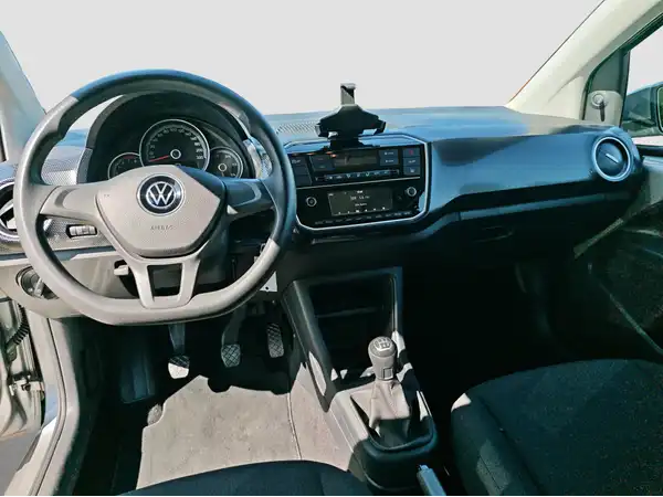 VW up! (10/16)