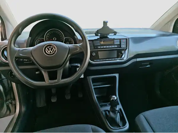VW up! (10/16)