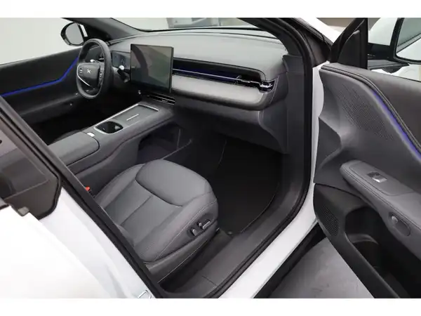 XPENG G6 AWD Performance 2025 (15/28)