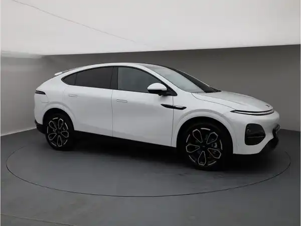 XPENG G6 Performance AWD 2025 (8/29)