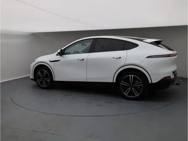 XPENG G6 RWD Long Range (4/27)