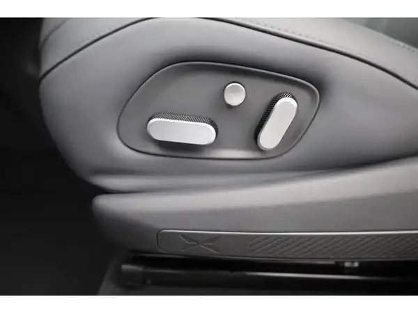 XPENG G6 AWD Performance 2025 (11/30)