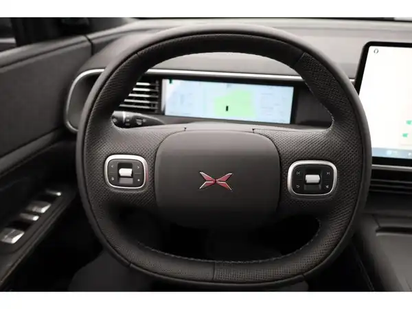 XPENG G6 Long Range RWD (14/28)