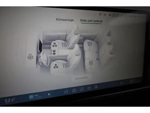 XPENG G6 Long Range RWD (17/28)