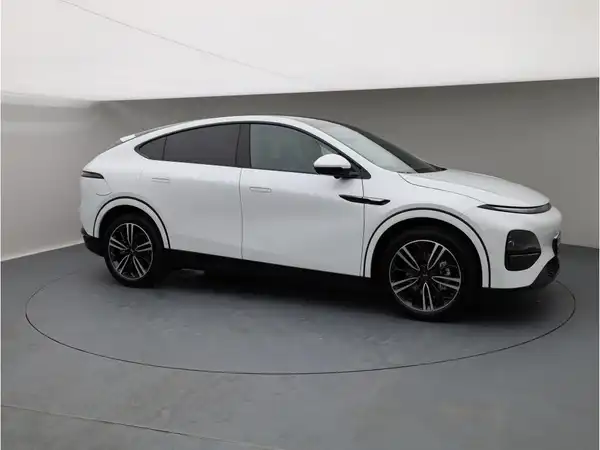 XPENG G6 Performance AWD (8/27)