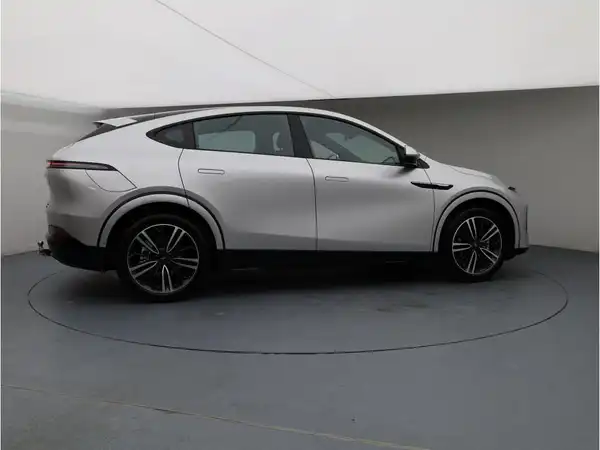 XPENG G6 Performance AWD (7/25)