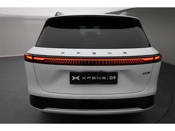 XPENG G9 RWD Long Range 2025 (13/30)