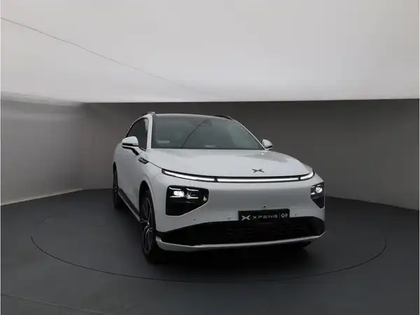 XPENG G9 RWD Long Range 2025 (8/30)