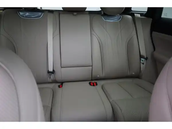 XPENG G9 Performance AWD 2025 (17/20)