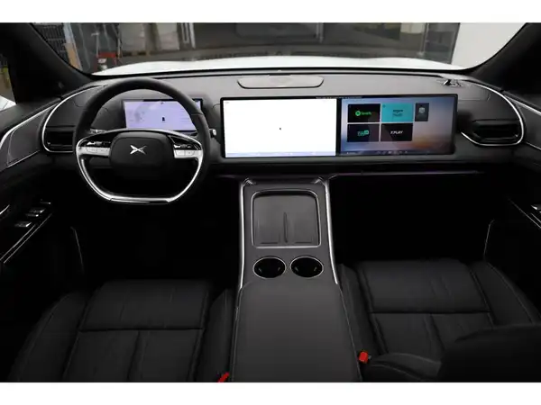 XPENG G9 RWD Standard Range (13/29)