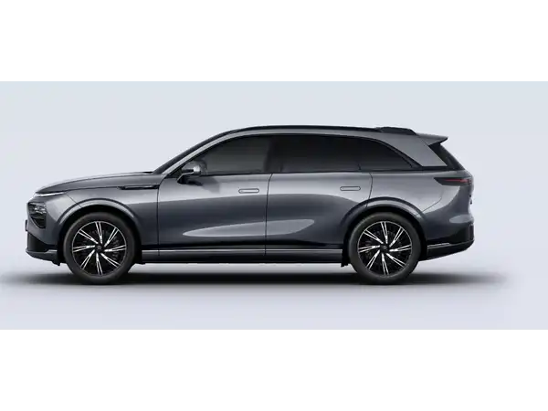 XPENG G9 AWD Performance 2025 (2/4)