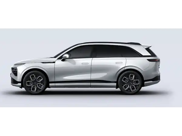 XPENG G9 RWD Long Range 2025 (2/4)