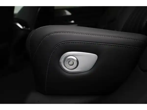 XPENG G9 RWD Long Range 2025 (14/29)