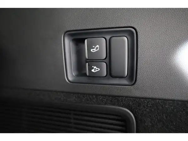 XPENG G9 RWD Long Range 2025 (15/29)