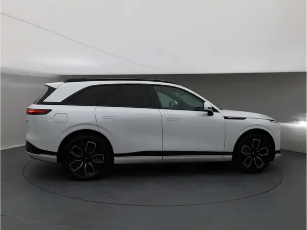 XPENG G9 RWD Long Range 2025 (6/29)