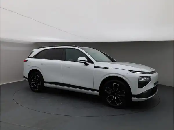 XPENG G9 RWD Long Range 2025 (7/29)