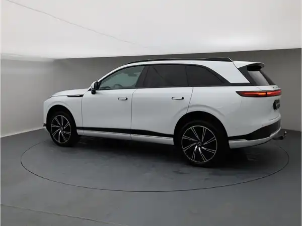 XPENG G9 Performance AWD 2025 (4/31)