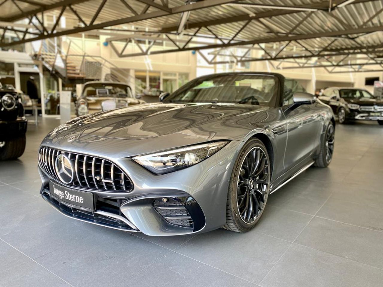 Mercedes-AMG SL43 Front