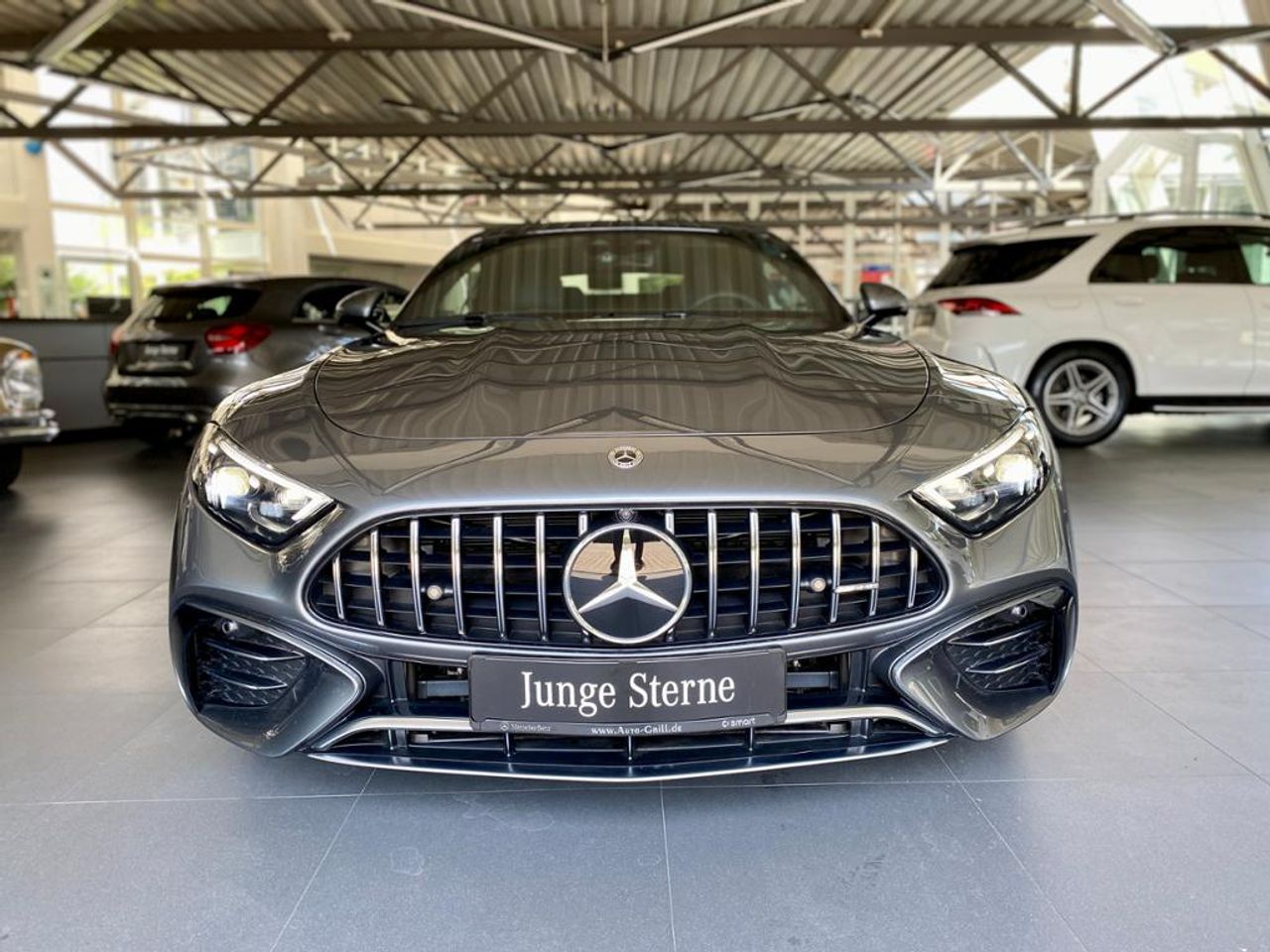 Mercedes-AMG SL43 Front